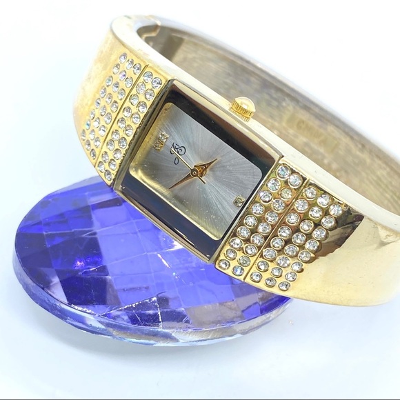 JS Wrist Watch Gold Bangle Magnetic Cuff Watch - Picture 5 of 5